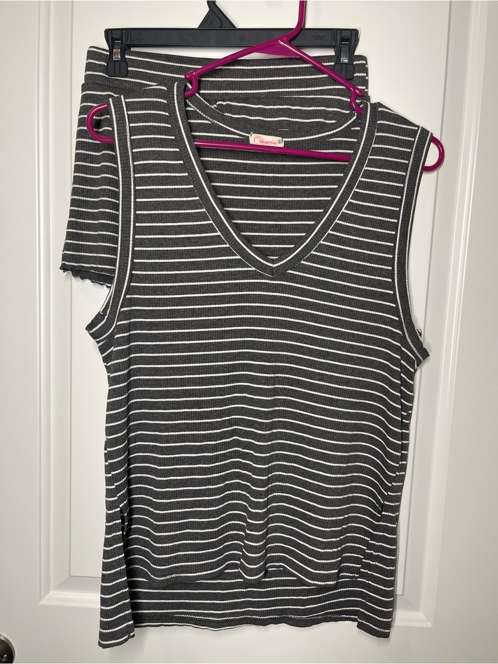 Maronie Gray White Striped Ribbed Lounge Pajama Set 2pc Tank Shorts Size Small